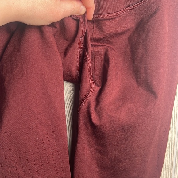 GymShark SWEAT SEAMLESS LEGGINGS Cherry Brown Size Small Like New - Picture 7 of 7